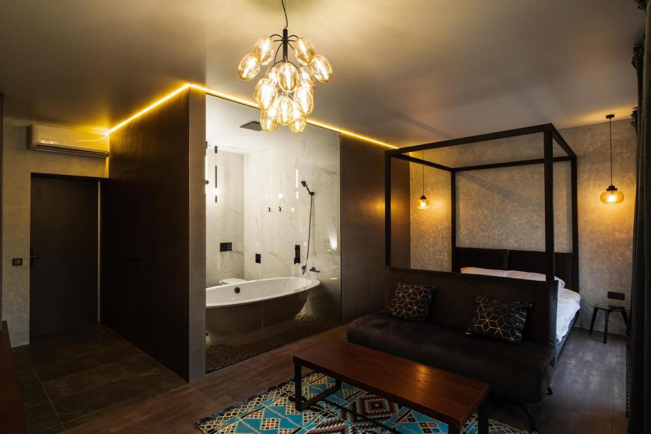Sofa Boutique Hotel & Spa Sumî Exterior foto