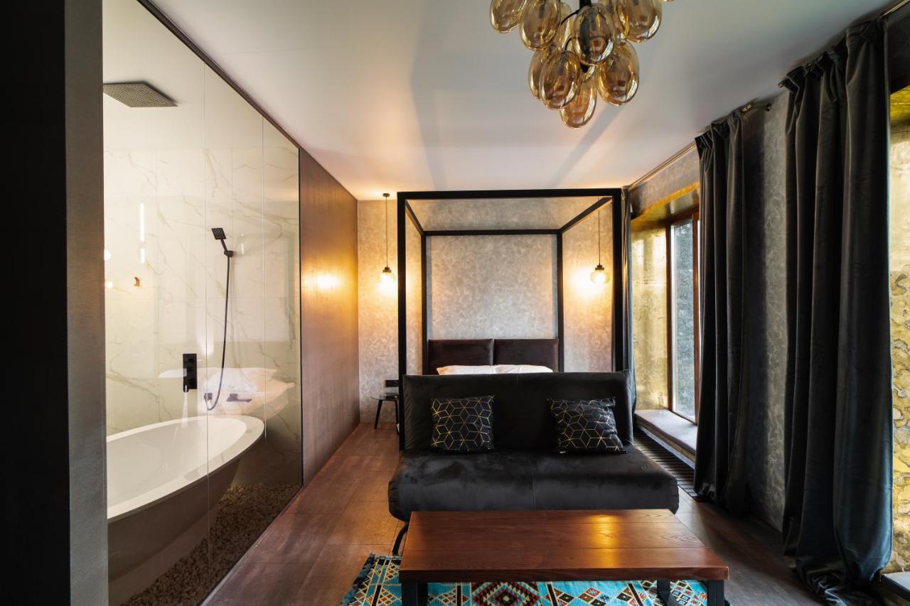 Sofa Boutique Hotel & Spa Sumî Exterior foto
